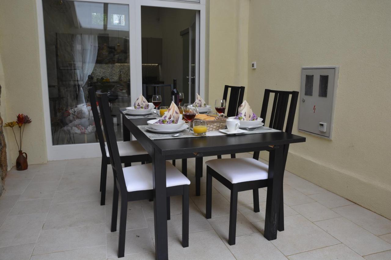 Superior Seaview Apartma *