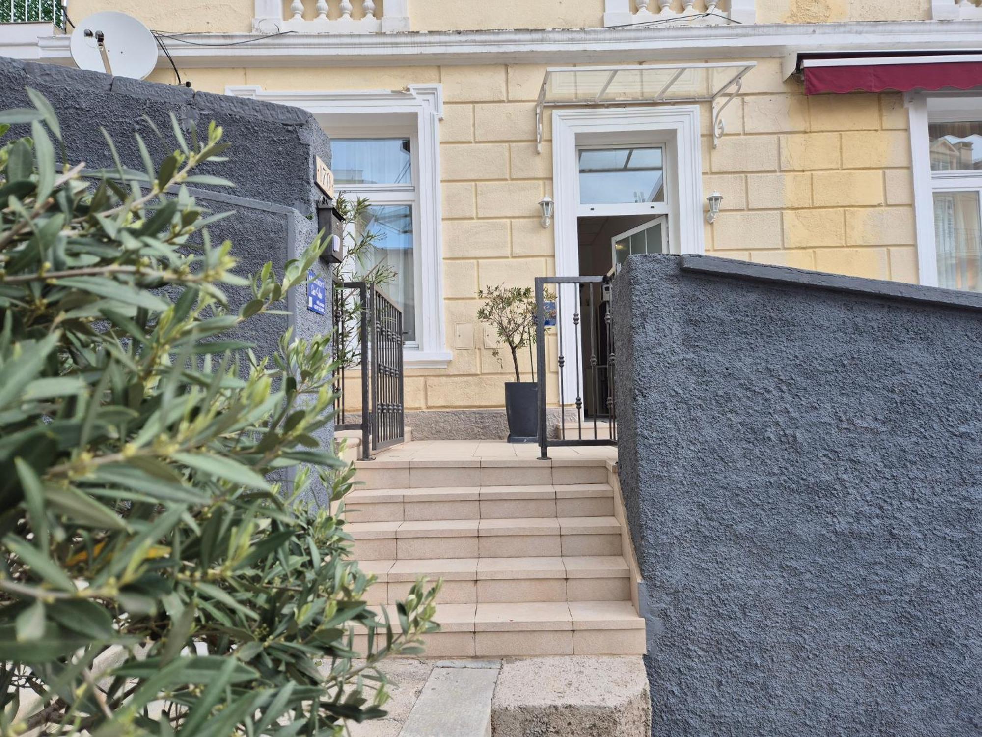 Superior Seaview Apartma Opatija