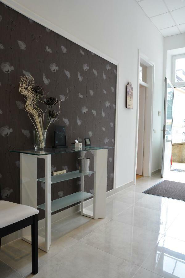 Superior Seaview Apartma