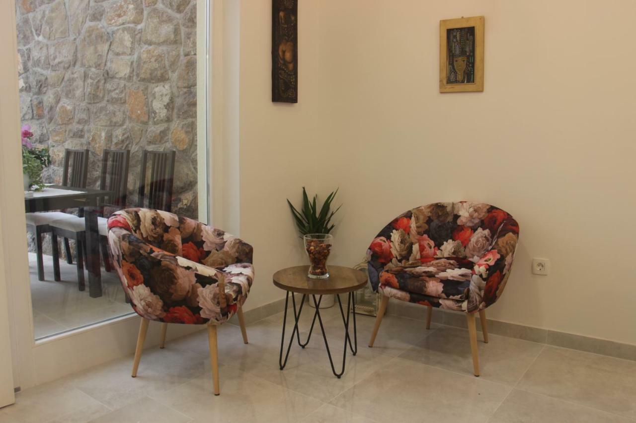Superior Seaview Apartma